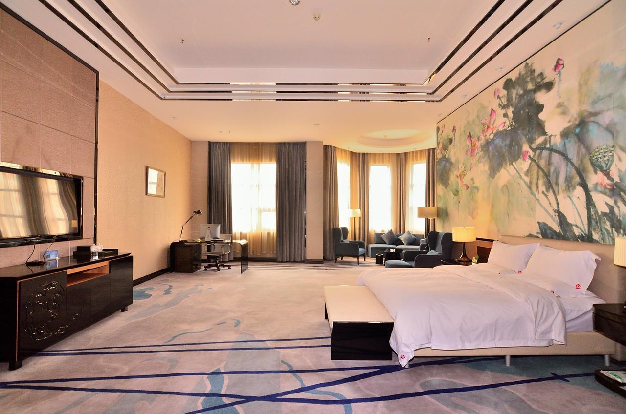 Baotou West Lake Hotel Eksteriør billede